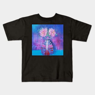 vase. Frida Kids T-Shirt